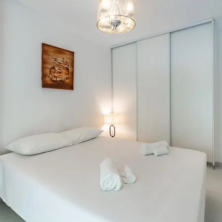 Appartement 3 Pieces Au Calme Avec Terrasses Et Verdure